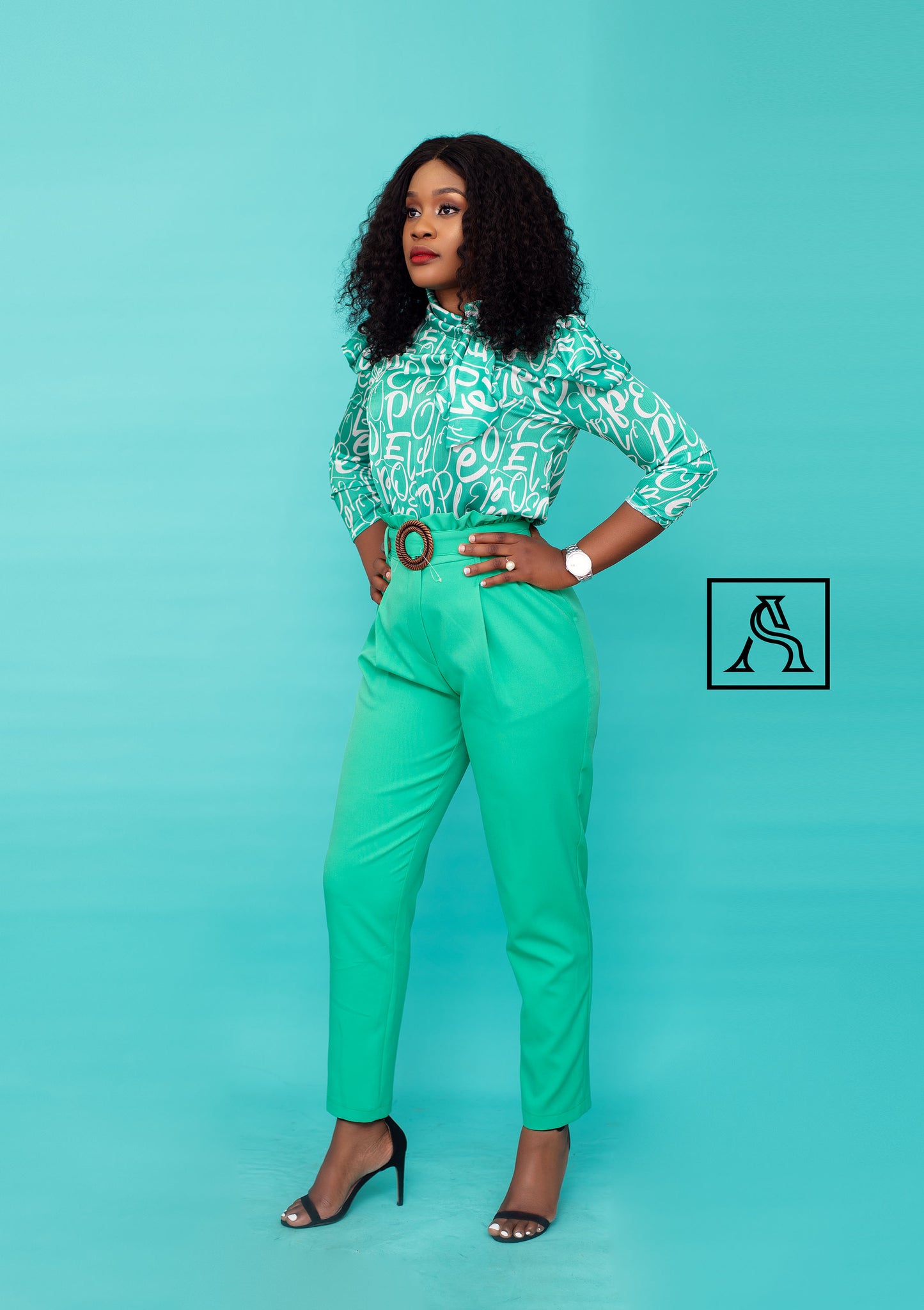 Green Patterned Two-piece Set Stylish and Modern