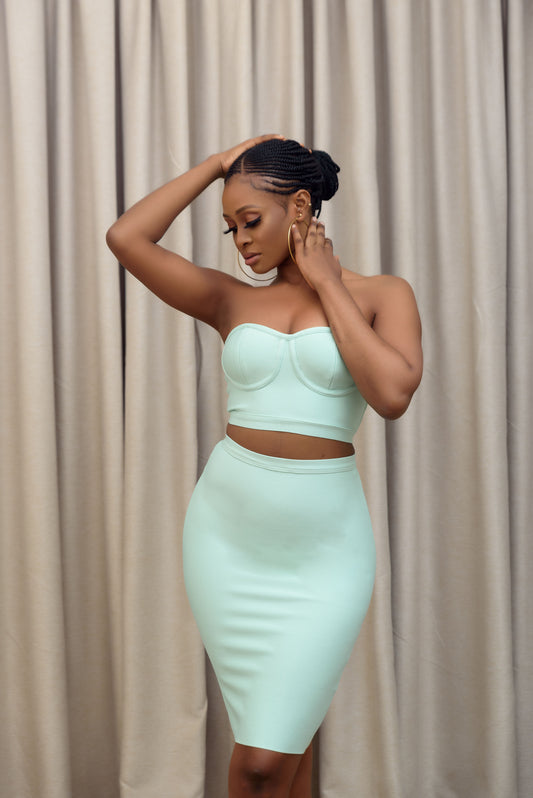 Mint Green Two-Piece Set Stylish and Elegant Outfit
