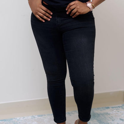 Women's Skinny Jeans Comfortable and Stylish Denim Wear