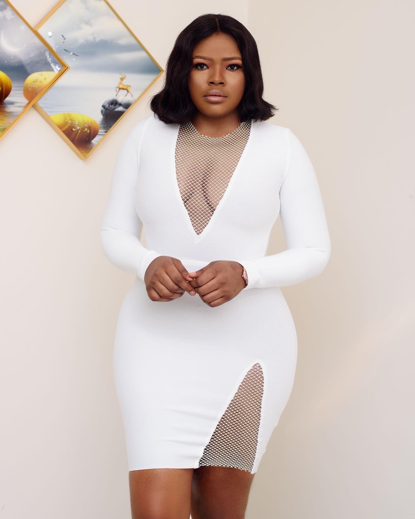 Elegant White Bodycon Dress Chic and stylish evening wear