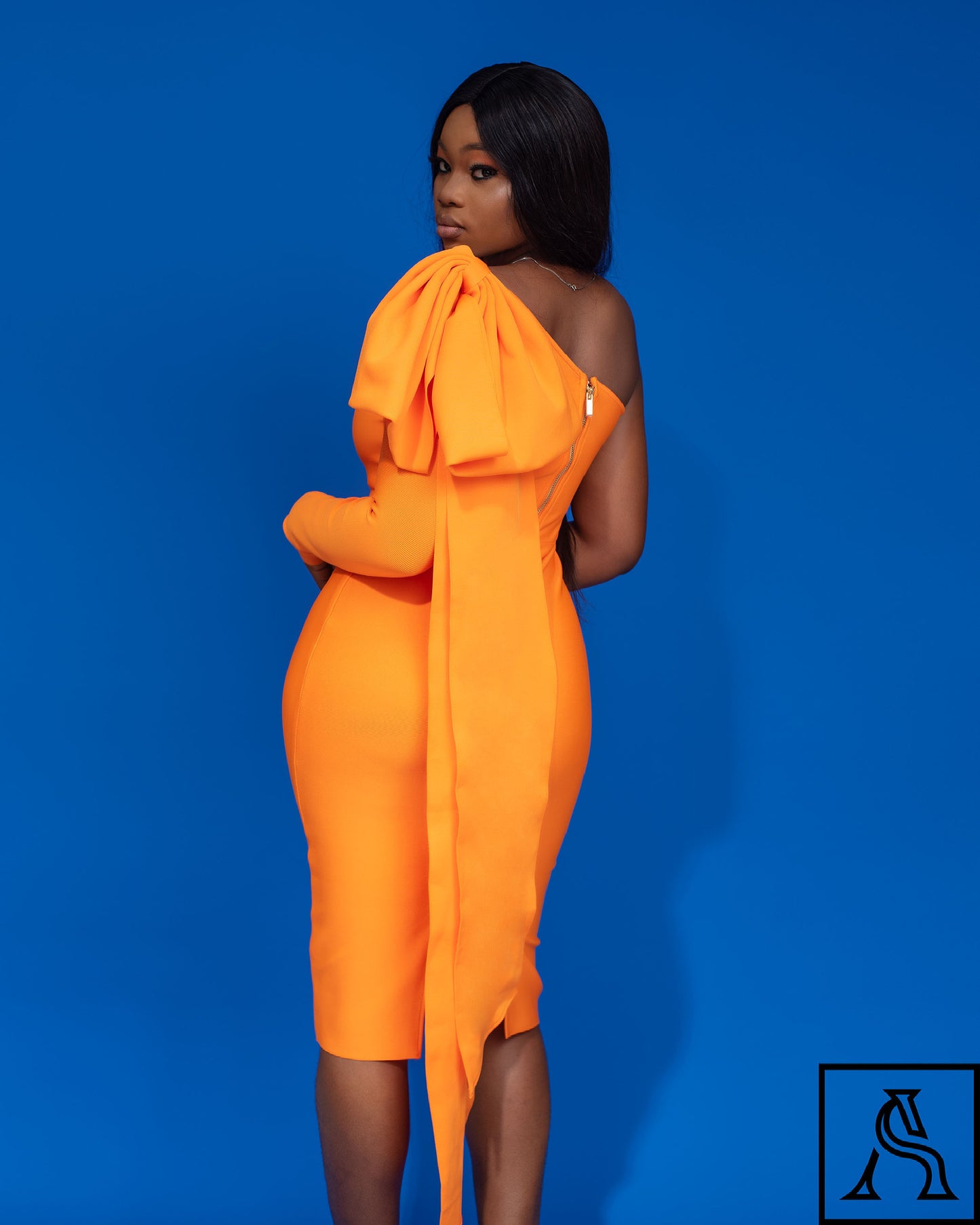 Orange One-Shoulder Dress Elegant and Bold Fashion