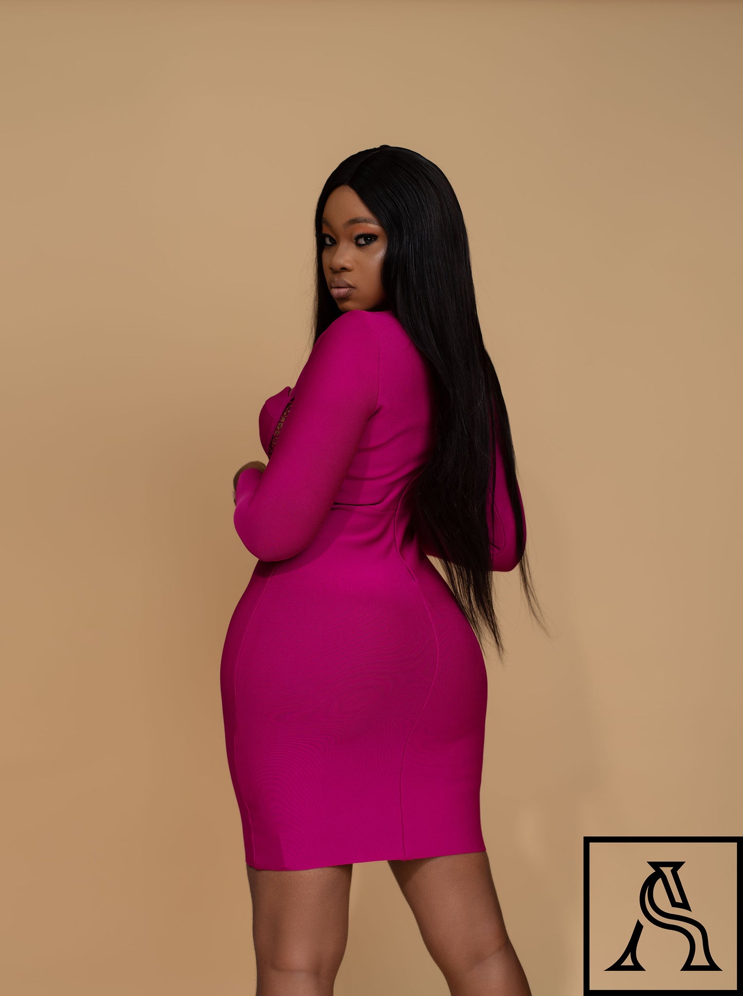 Elegant Pink Bodycon Dress Chic and Sleek Pink Dress for Special Occasions