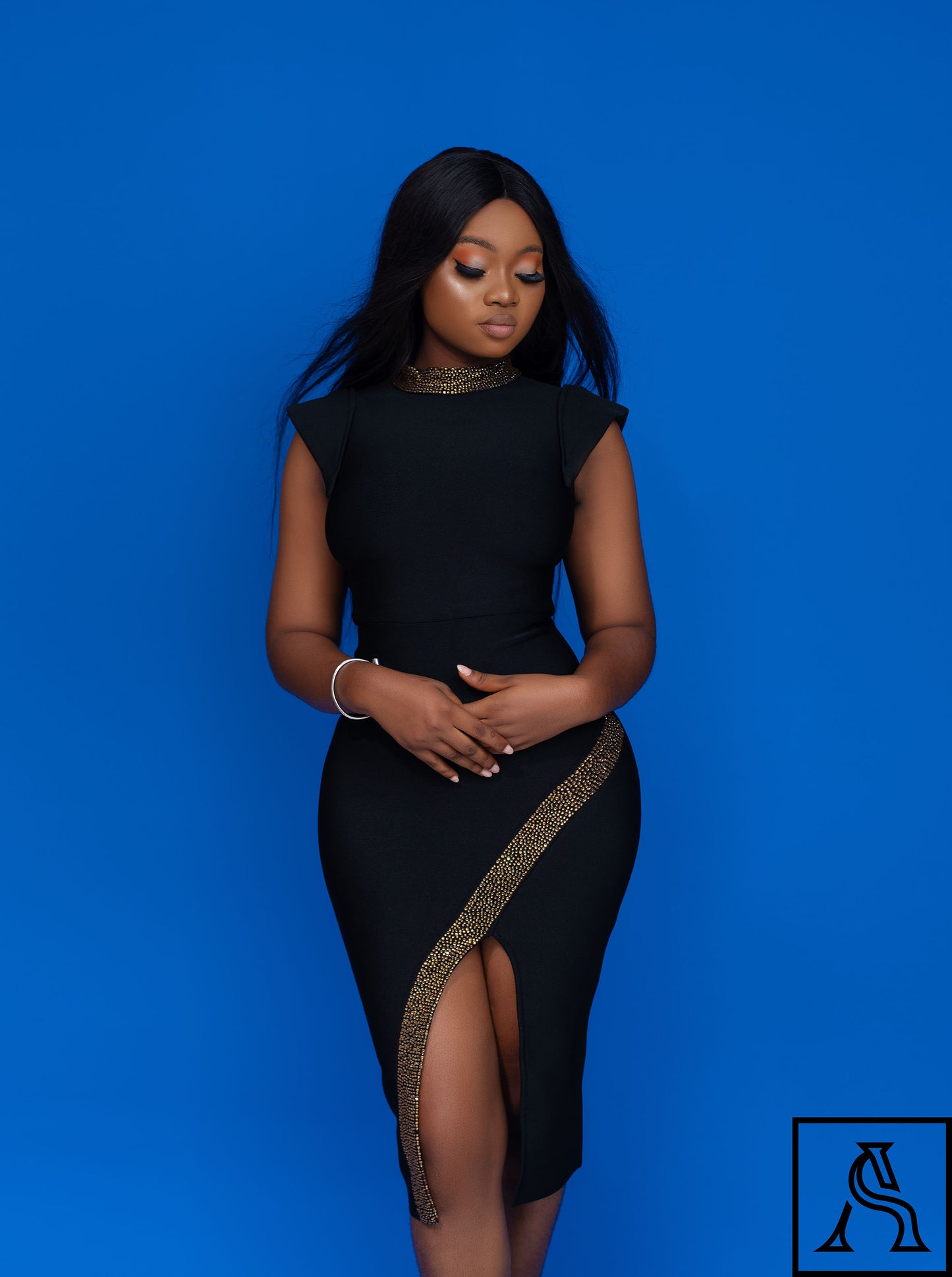 Elegant Black Dress Chic and Sophisticated Evening Wear